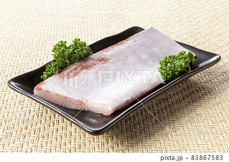 寒鰤の刺し身 83867583
