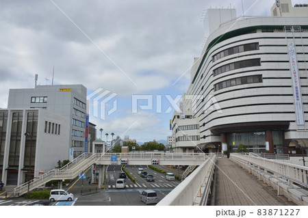 徳島駅前の都市風景 83871227