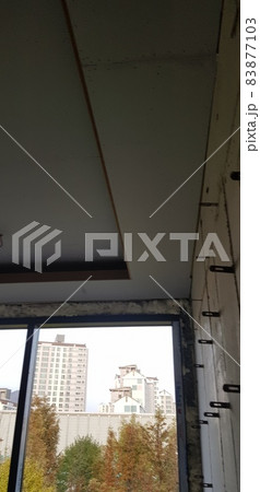 建設 工事 男性 83877103