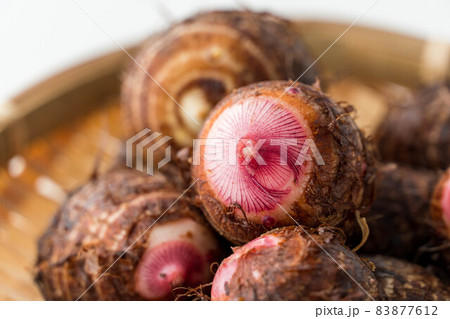 ホクホクの里芋(赤芽) ホクホクの里芋(赤芽) 83877612