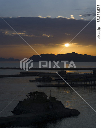 長崎県五島市 福江島の夜明け / Fukue Island, Goto, Japan 長崎県五島市 福江島の夜明け / Fukue Island, Goto, Japan 83878623