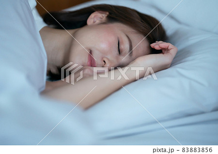 睡眠・女性 睡眠・女性 83883856