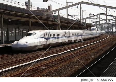 東海道・山陽新幹線N700S（徳山駅） 83886355