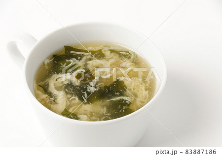 玉子とワカメの中華風スープ 玉子とワカメの中華風スープ 83887186