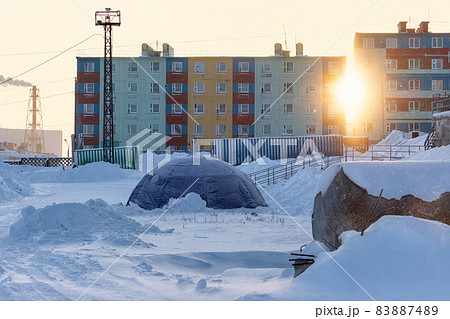 Sunset in the arctic city 83887489