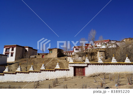 チベット・カム地方 理塘寺(リタンゴンパ)の風景 チベット・カム地方 理塘寺(リタンゴンパ)の風景 83895220