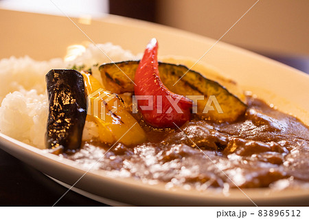 鮮やかな野菜カレー 温まるゲレ食 鮮やかな野菜カレー 温まるゲレ食 83896512