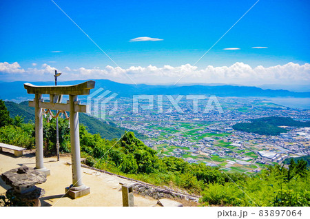 山頂の神社からの眺め 83897064
