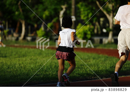 運動場 遊び場 遊園 83898829