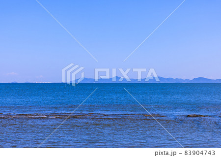 佐久島から見た渥美半島 83904743