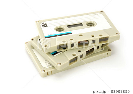 古いカセットテープ 3本 古いカセットテープ 3本 83905839