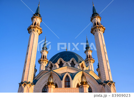 Kul Sharif mosque in Kazan Kremlin at sunset, Tatarstan, Russia 83909023