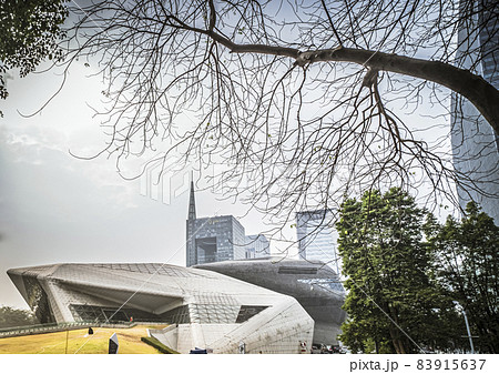 Guangzhou Opera House is a Chinese opera house in Guangzhou,in the new city of Pearl River, the Guangzhou Opera House has become one of China's three biggest theaters 83915637