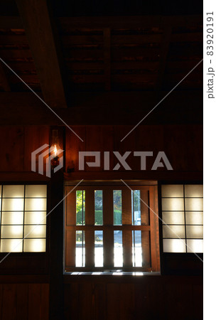 紅葉期の旧島松駅逓所(内外観) 紅葉期の旧島松駅逓所(内外観) 83920191