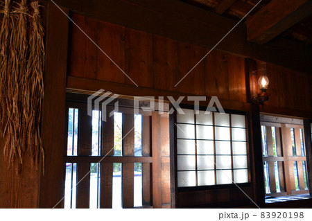 紅葉期の旧島松駅逓所(内外観) 紅葉期の旧島松駅逓所(内外観) 83920198