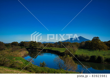 小貝川サイクリングロードから見える美しい景色 小貝川サイクリングロードから見える美しい景色 83923981