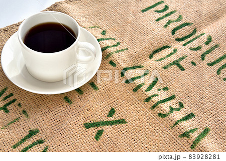 コーヒー　珈琲　コーヒーカップ　珈琲イメージ　コーヒー素材　 83928281