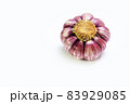 Head of garlic on white background. isolate 83929085