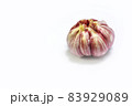 Head of garlic on white background. isolate 83929089
