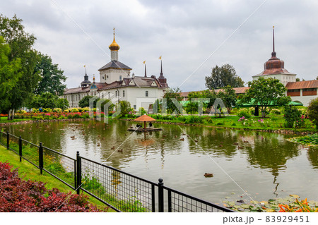 Church of St. Nicholas the Wonderworker and garden pond in Tolga convent in Yaroslavl, Russia 83929451