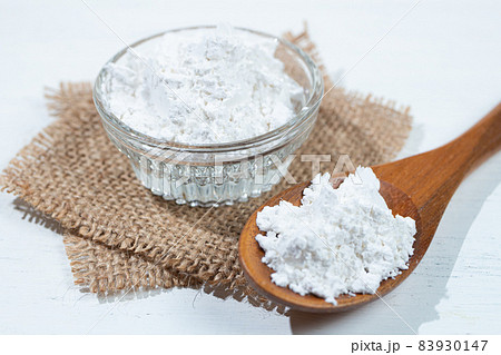 本葛（ほんくず）：くず粉（葛粉）100％（パウダー状）：日本産、葛餅や漢方なに使われる。 83930147