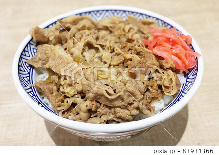 牛丼 83931366