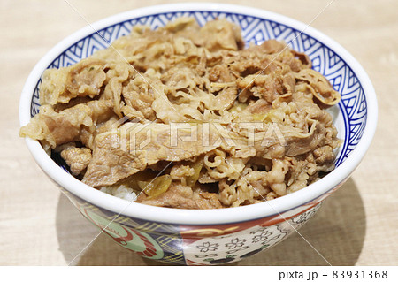牛丼 83931368