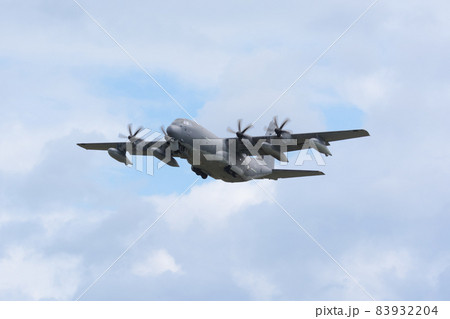 アメリカ空軍MC-130JコマンドーII離陸 83932204