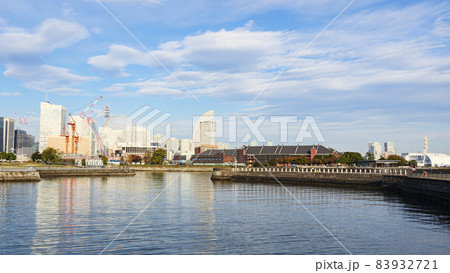 秋・冬晴れの神奈川県横浜市中区 秋・冬晴れの神奈川県横浜市中区 83932721