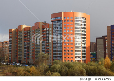 Multi apartment residential building, new buildings near Moscow, October 2021 Multi apartment residential building, new buildings near Moscow, October 2021 83933295