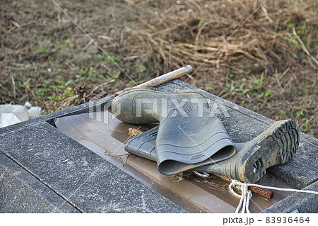 使い終わった長靴 使い終わった長靴 83936464