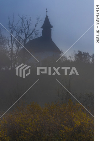 autumn church in Rakacaszend, Northern Hungary 83942414