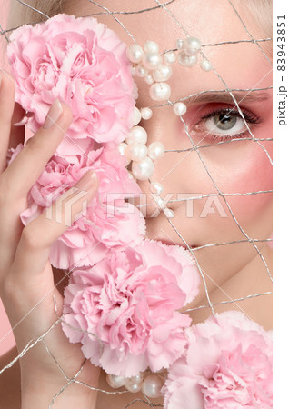 Face woman blonde hair naturalmake up, clear skin. Beauty portret 83943851