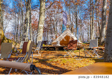 キャンプ素材 秋のキャンプ風景 長野県 の写真素材 9481
