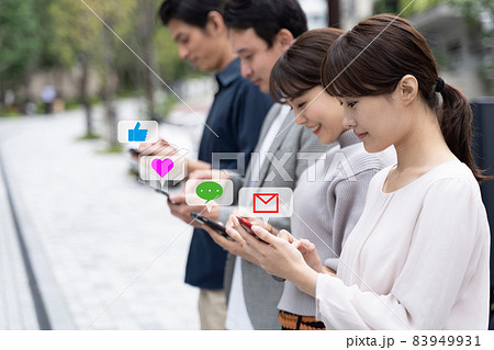 スマートフォン SNS スマートフォン SNS 83949931