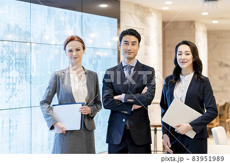 グローバルビジネス チーム イメージ グローバルビジネス チーム イメージ 83951989