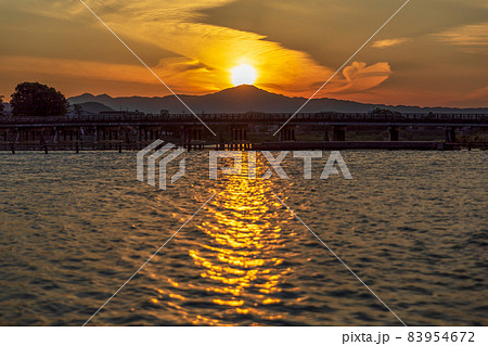 京都嵐山の風景 83954672