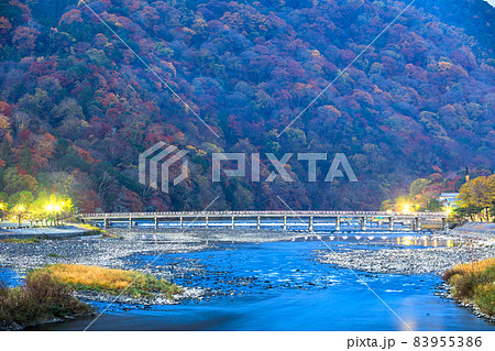 京都嵐山の風景 83955386