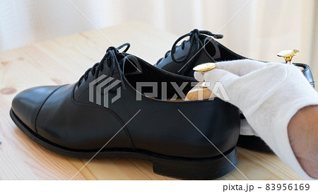 革靴とシューキーパー 83956169