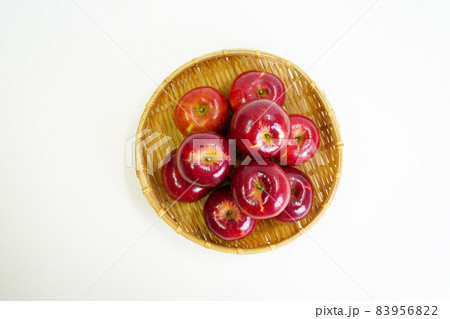 リンゴ りんご フルーツ 83956822