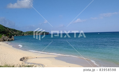 沖永良部島　美しい海岸線と東シナ海 83958598
