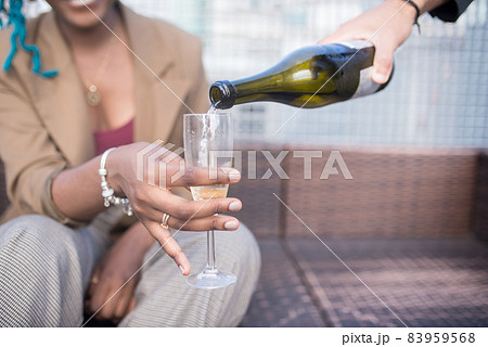 Close-up of champagne in flute Close-up of champagne in flute 83959568