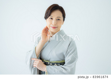 着物 ミドル女性 毛万筋 着物 ミドル女性 毛万筋 83961874