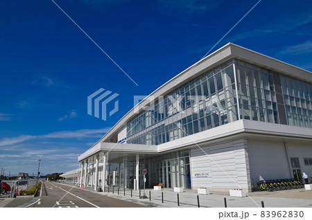 石川県金沢市　金沢港クルーズターミナル 83962830