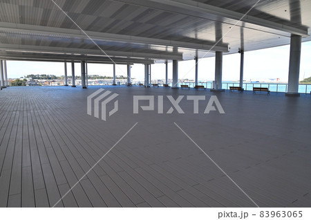 石川県金沢市　金沢港クルーズターミナル 83963065