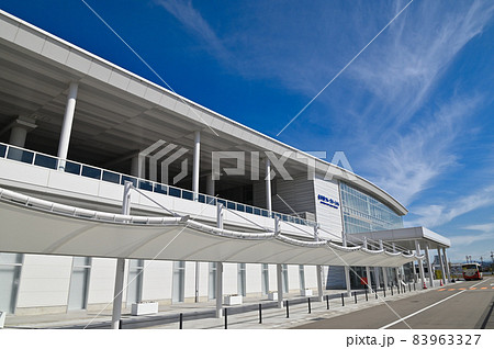 石川県金沢市　金沢港クルーズターミナル 83963327