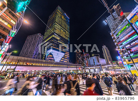 日本の東京都市景観 宮益坂下側の再開発が進み新たな動線が生まれた…渋谷は脅威の人流＝11月13日 83965796