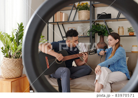 Couple Singing at Home Couple Singing at Home 83970571