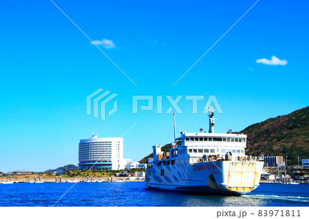 伊良湖港を出る伊勢湾フェリーの風景 伊良湖港を出る伊勢湾フェリーの風景 83971811