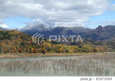 秋のシューパロ湖　シューパロダム　夕張川　大夕張　鹿島地区　夕張 83973584